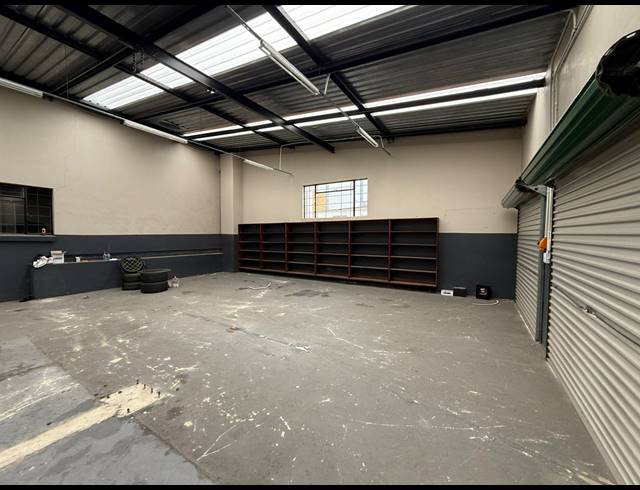 850M² WAREHOUSE TO LET IN CHLOORKOP